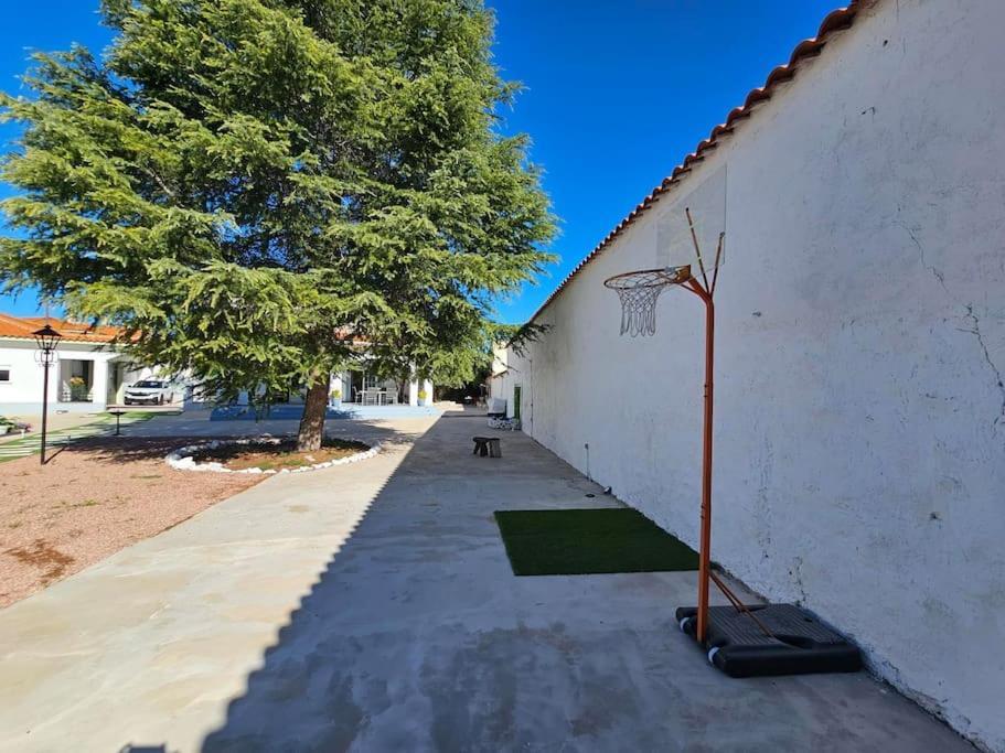 Villa La Casa Del Arbol à Fuentiduena de Tajo Extérieur photo