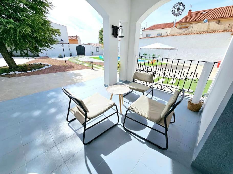 Villa La Casa Del Arbol à Fuentiduena de Tajo Extérieur photo